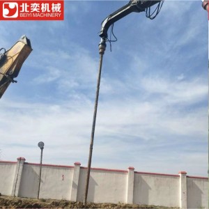 螺旋钻机戈壁滩光伏桩 载电线杆钻孔机 载电线杆挖坑钻机